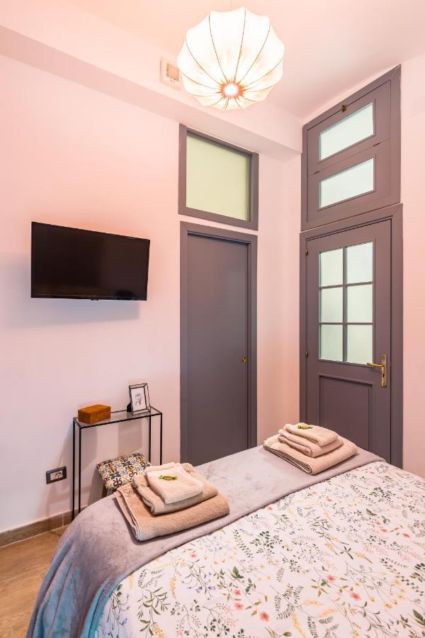 Eccehomo 29 La Casa Di Piero Appartement Napels Buitenkant foto